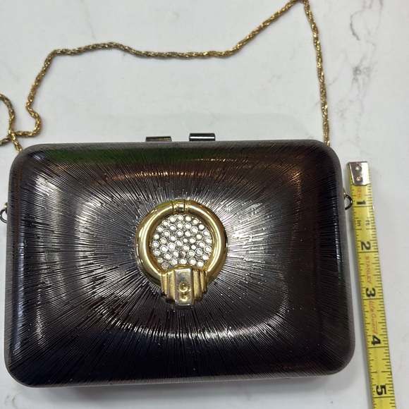 1930 art Deco Vintage pewter metal Clutch with Gold Medallion - Picture 8 of 15